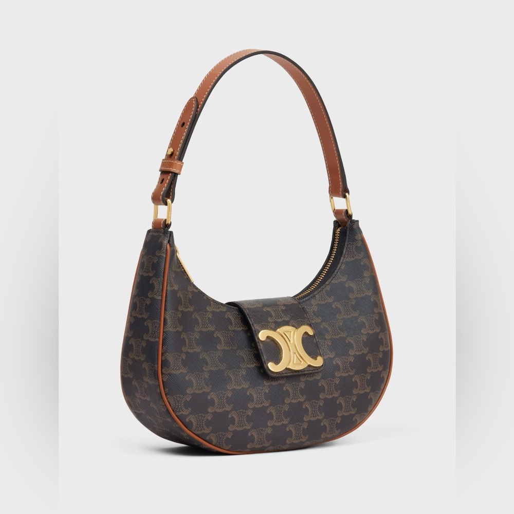 100% Autentic Celine Ava Meduim Triomphe with calf skin & like new condition